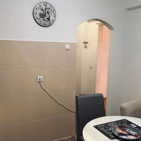 Apartment White *
